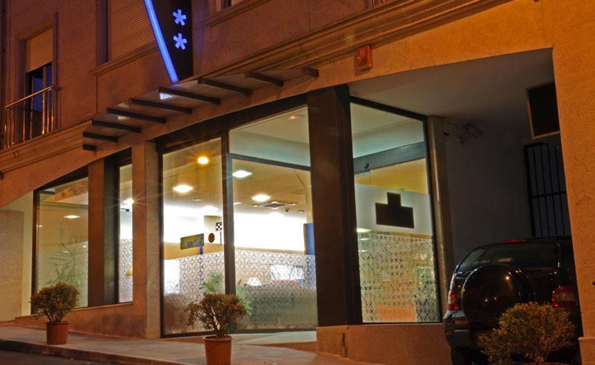 Hotel Garelos Betanzos Zewnętrze zdjęcie