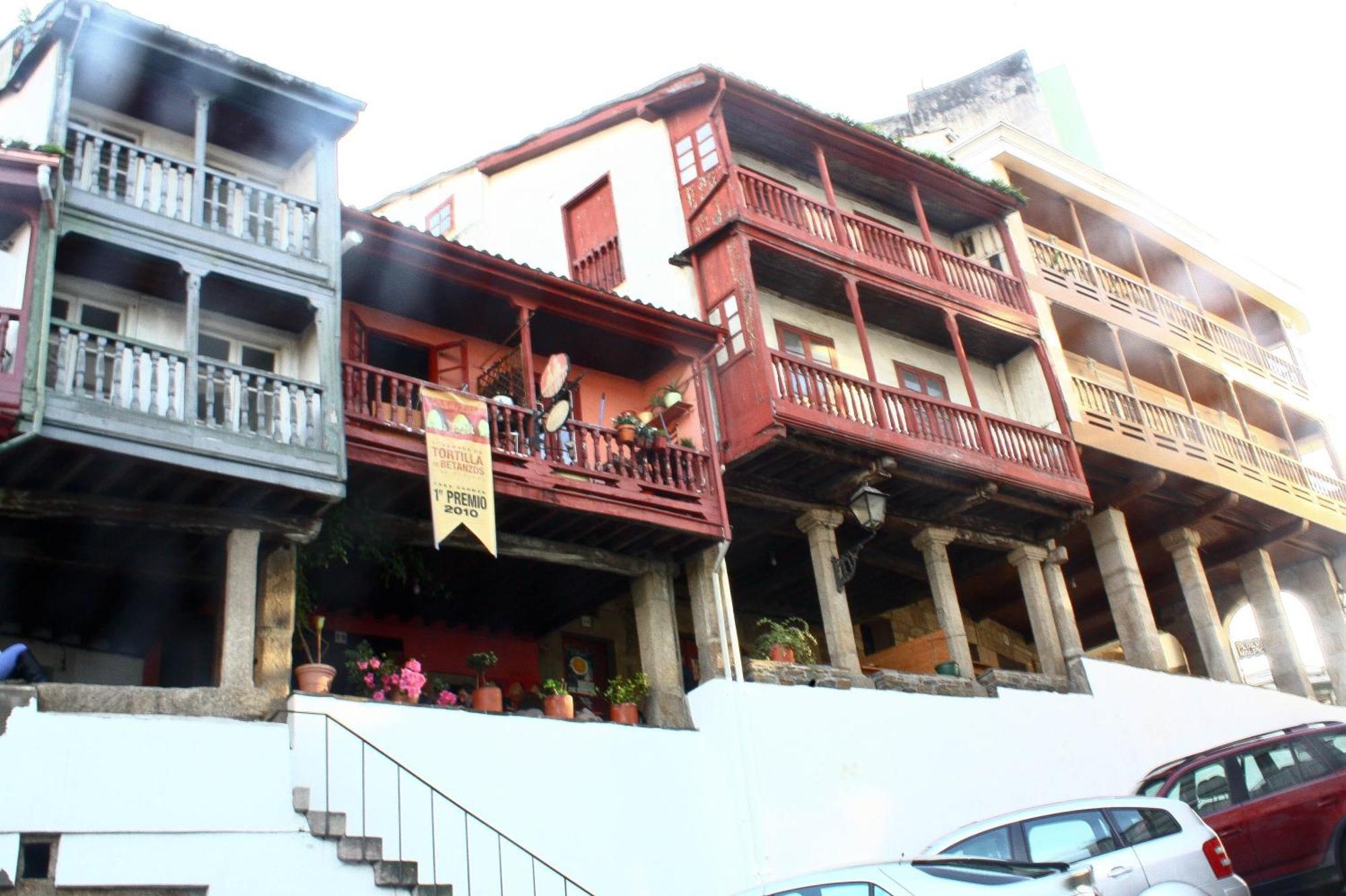 Hotel Garelos Betanzos Zewnętrze zdjęcie