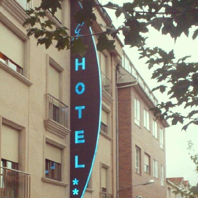 Hotel Garelos Betanzos Zewnętrze zdjęcie