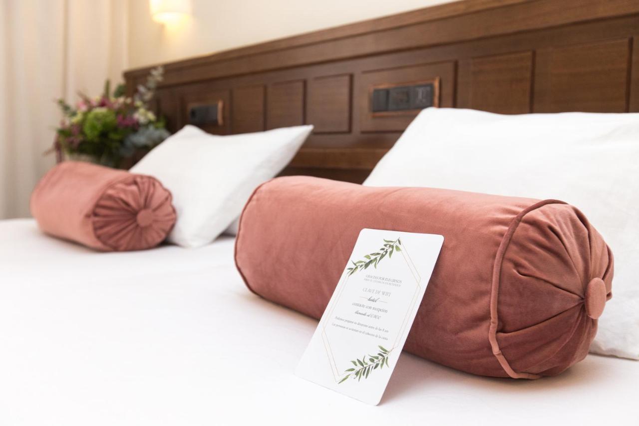 Hotel Garelos Betanzos Zewnętrze zdjęcie